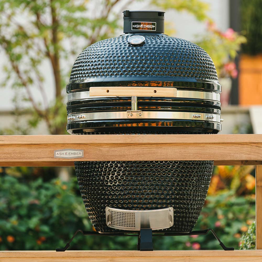 18" Kamado Grill with Grade A Teak Table - Image 4