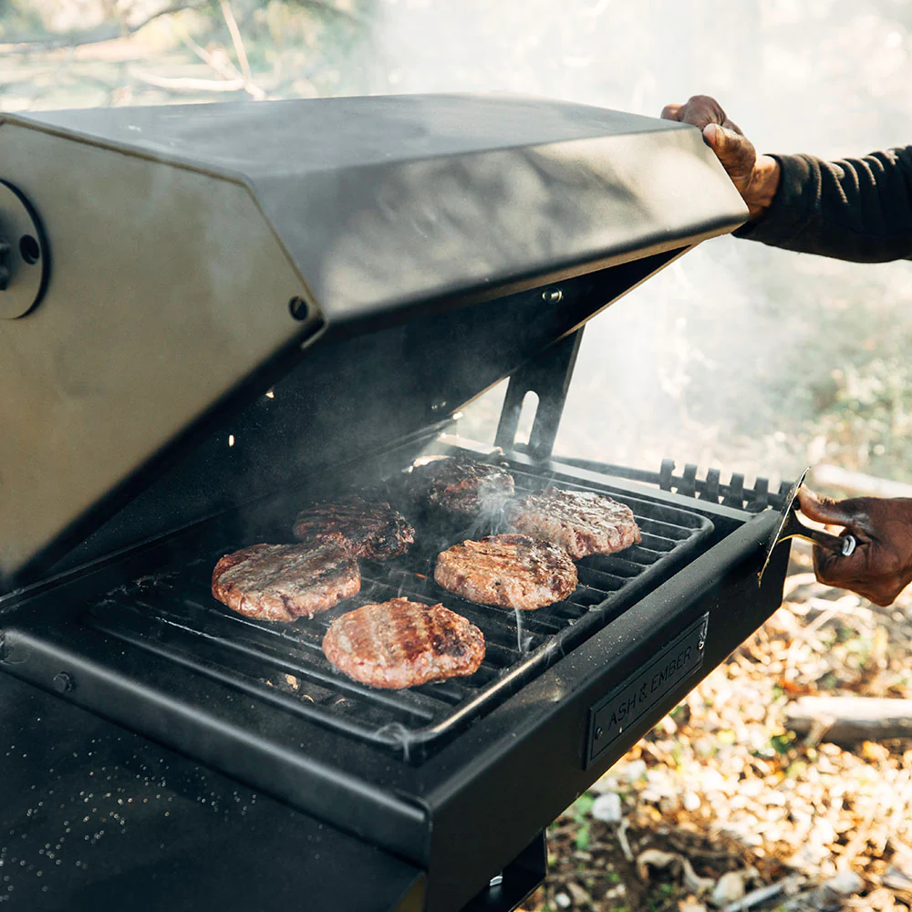 260 Sq. In. Covered Park-Style Charcoal Grill - Image 6