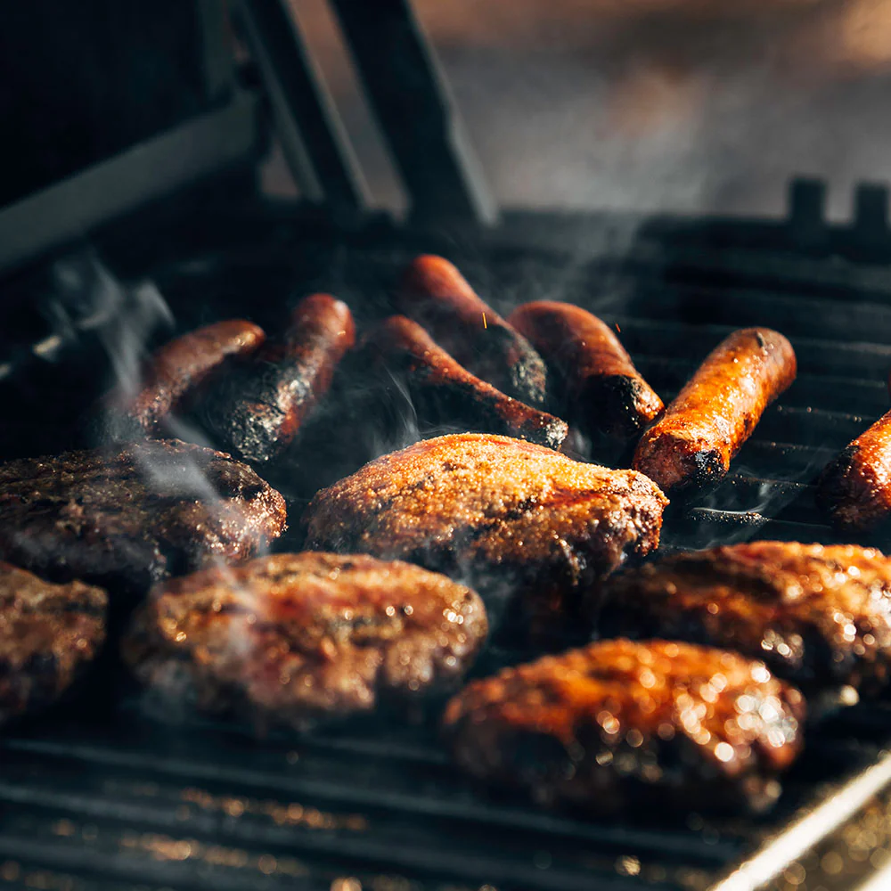 390 Sq. In. Covered Park-Style Charcoal Grill - Image 6
